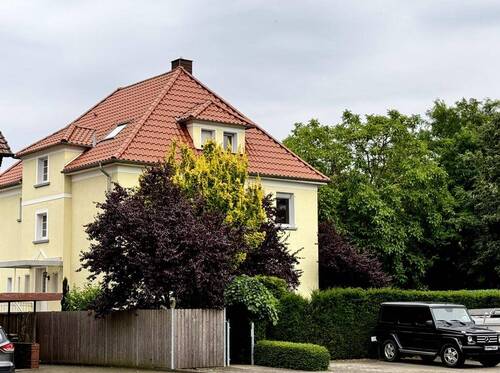 Straßenansicht - 