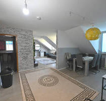 Großzügige 4-Zimmer-DG-Wohnung in Haltingen - Weil am Rhein / Haltingen
