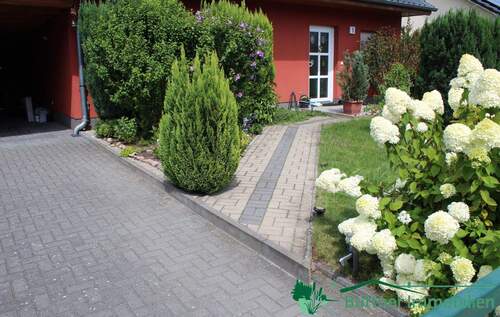 Der Innenhof - 5 Zimmer Einfamilienhaus zum Kaufen in Woltersdorf