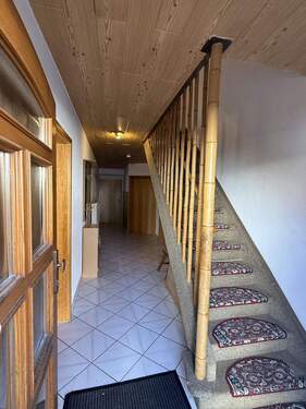 Eingangsbereich - 7 Zimmer Doppelhaushälfte in Burladingen