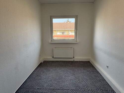 Kinderzimmer/Büro - 