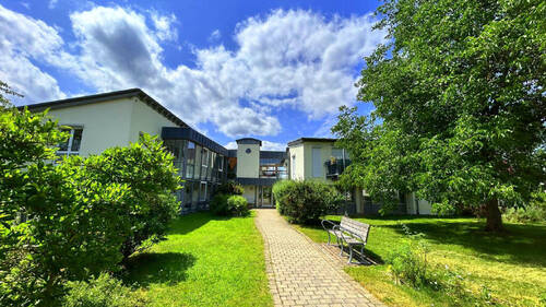 Haus- u. Gartenansicht 1 - Ihr neues Zuhause im Grünen - Betreutes Wohnen in Bisingen