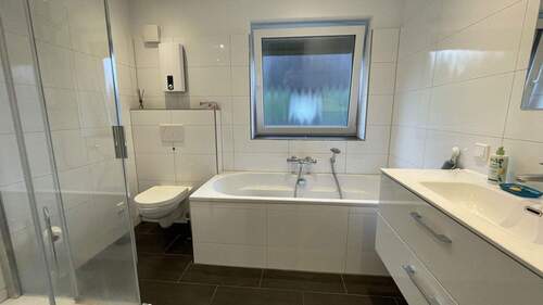 Tageslichtbad im OG - 