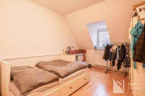 Schlafzimmer II- Wohnung DG - 