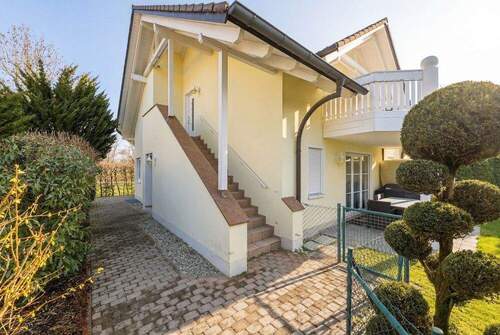 Fassade / Eingang - 3 Zimmer Etagenwohnung zur Miete in Olching