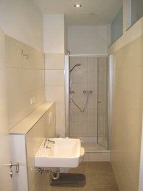 Duschbad leer - 