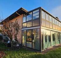 Großzügige 3,5 ZKB mit schöner Einbauküche und Wintergarten in gepflegtem 3FH - Buseck Trohe