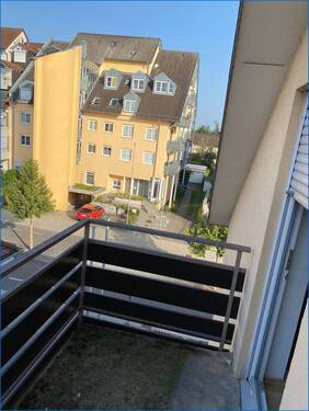 Balkonsicht 2 - Etagenwohnung mit 33,60 m² in Radolfzell am Bodensee zum Kaufen