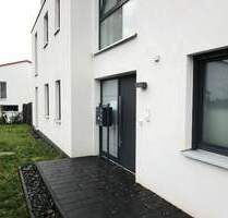 2 Zi. Wohnung mit Terrasse und Gartenanteil in Seukendorf Wohnung mieten