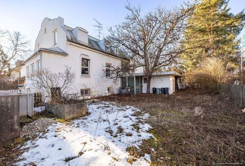 Blick auf den Altbestand - Trudering - großes Grundstück mit genehmigter Planung für zwei MFH - Abriss erfolgt durch Verkäufer