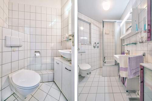 Gaeste-WC & Badezimmer - 