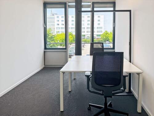 Regus_SCHWETZINGEN, Carl-Benz-Straße_Germany_Centr - All-inclusive-Zugang zu professionellen Büroräumen für 2 Personen in Regus Schwetzingen, Carl-Benz-Str. 9-11