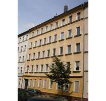 TOP SINGLEWOHNUNG! 2-Zimmer Wohnung mit Balkon, Bad m. Fenster u. Wanne - Leipzig Schönefeld-Abtnaundorf