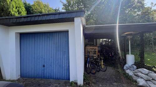 Garage und Carport - 