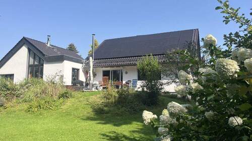 Familientraum im Grünen - 8 Zimmer Einfamilienhaus zum Kaufen in Königswinter / Niederbuchholz