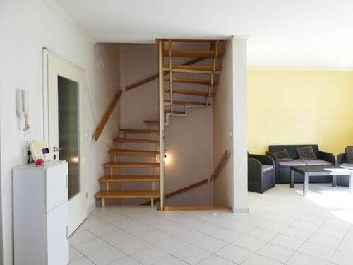 Treppe zum OG und UG - 