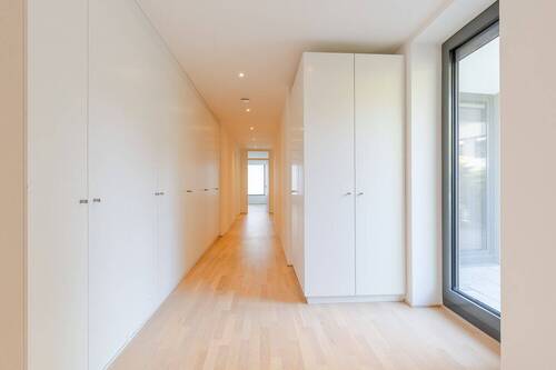 Wohnflur - Etagenwohnung mit 195,00 m&sup2; in Frankfurt am Main zum Kaufen