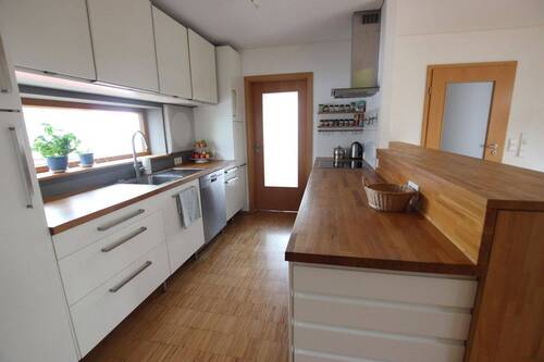Küche - 5 Zimmer Einfamilienhaus in Nürtingen