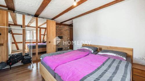 1. OG Schlafzimmer 2 - 