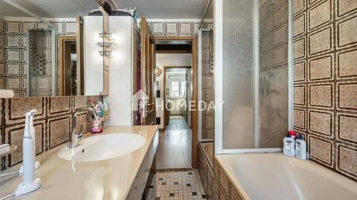 1. OG Badezimmer 2 - 