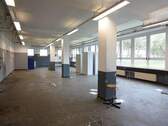 Erdgeschoss - Büro mit 520,00 m&sup2; in Krefeld zur Miete