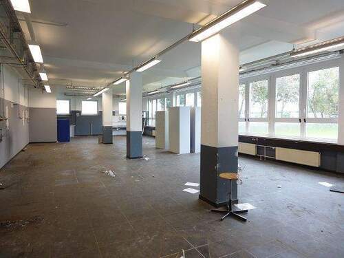 Erdgeschoss - Büro mit 520,00 m&sup2; in Krefeld zur Miete