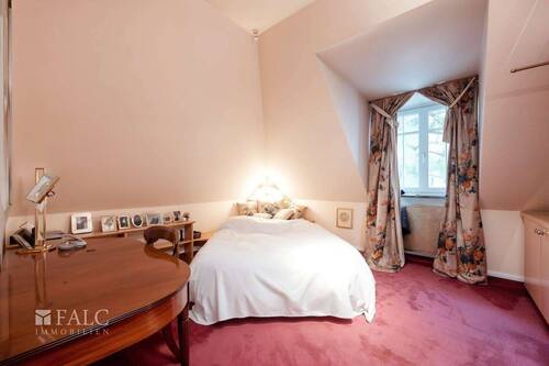 Schlafzimmer rechts - 