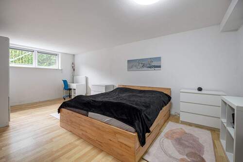 Schlafzimmer im Keller Zimmer 1 - 