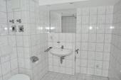 Badezimmer - 1 Zimmer Etagenwohnung in Leipzig