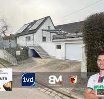 Gepflegtes Einfamilienhaus mit moderner Ausstattung und Terrasse in Holzheim