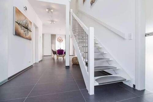 Flur - Einfamilienhaus mit 144,00 m&sup2; in Hohen Viecheln zum Kaufen