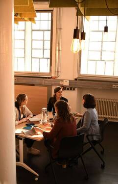 Projekt-/Meetingraum - 