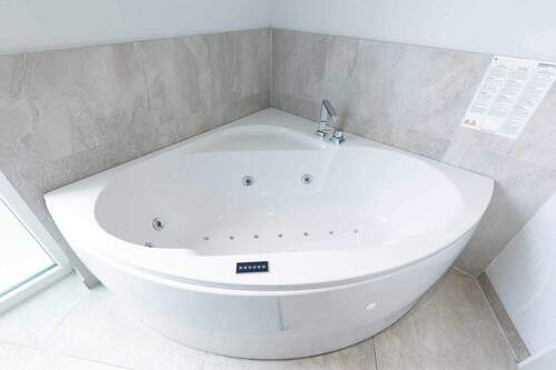 Hochwertige Badewanne - 
