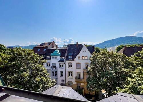 Blick zum Nachbargebäude - 