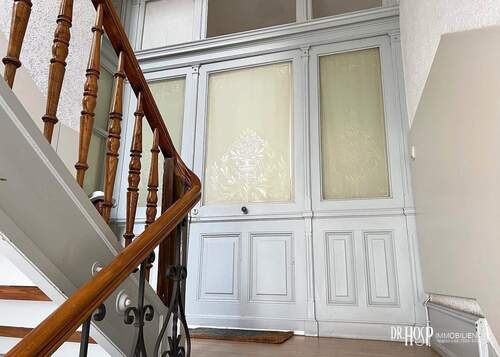 Wohnungseingangssituation ähnlich - 