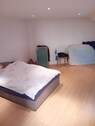 Schlafzimmer(vor Renovierung) - 2 Zimmer Etagenwohnung in Nürnberg
