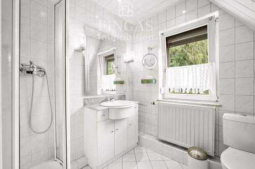 Bad OG - Mehrfamilienhaus, Wohnhaus mit 122,00 m² in Ritterhude zum Kaufen