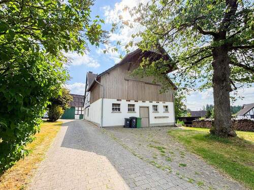 Straßenansicht - 8 Zimmer Einfamilienhaus zum Kaufen in Morsbach / Steimelhagen