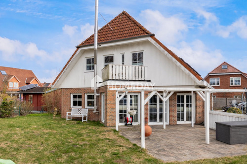 Außenansicht 3 ViSta - 8 Zimmer Einfamilienhaus in Elmenhorst-Lichtenhagen
