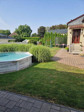 Garten mit Pool - Einfamilienhaus mit 122,00 m&sup2; in Niederndodeleben zum Kaufen