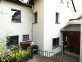 Haus Rückseite - Charmantes Einfamilienhaus in Schleiden - Wohnen, wo andere Urlaub machen