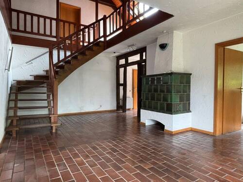 Galerie mit Kachelofen - 7 Zimmer Einfamilienhaus in Steinhagen