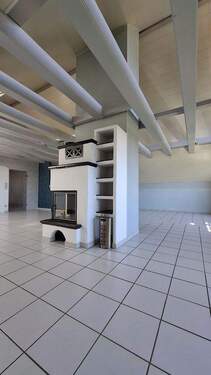 Bild 1 - Exklusive 155 m² Dachgeschosswohnung mit 64m² großem Wohnzimmer !