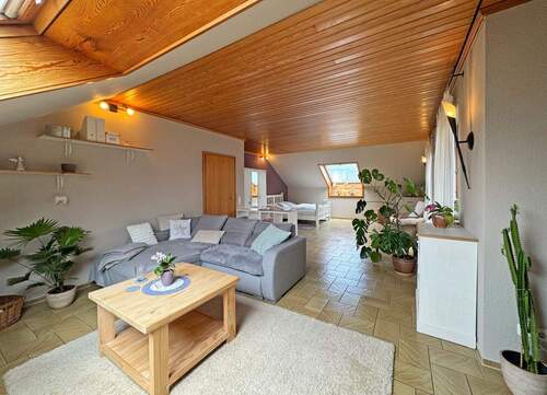 Großer Wohn-Schlafbereich im Dachgeschoss - 