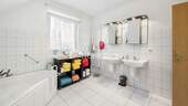 1. OG Badezimmer 2 - 