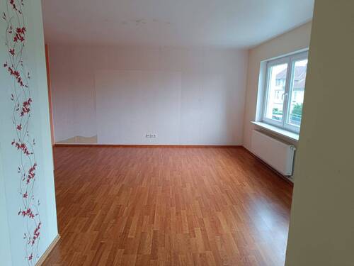 Wohnzimmer 1.jpg - Etagenwohnung mit 65,00 m&sup2; in Melsungen zur Miete