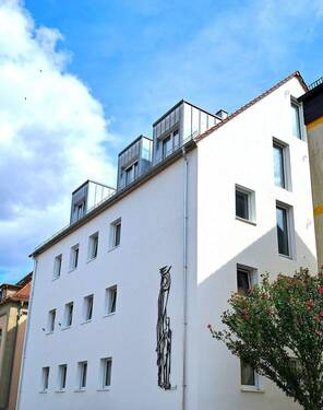 Straßenseite.jpg - 2 Zimmer Etagenwohnung zum Kaufen in Kitzingen