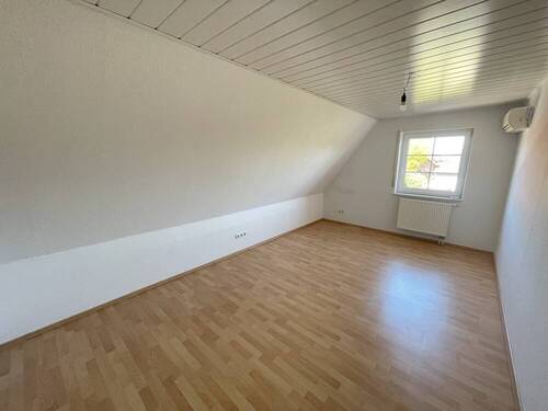 Schlafzimmer DG - 