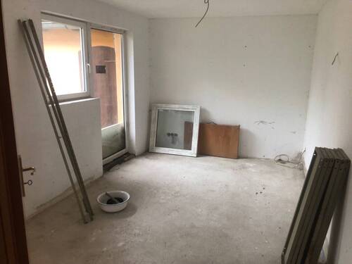 Seitenanbau Blick Tür Hofbereich - 