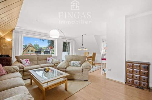 Wohnbereich Oberwohnung - 1 Zimmer Mehrfamilienhaus, Wohnhaus zum Kaufen in Ritterhude